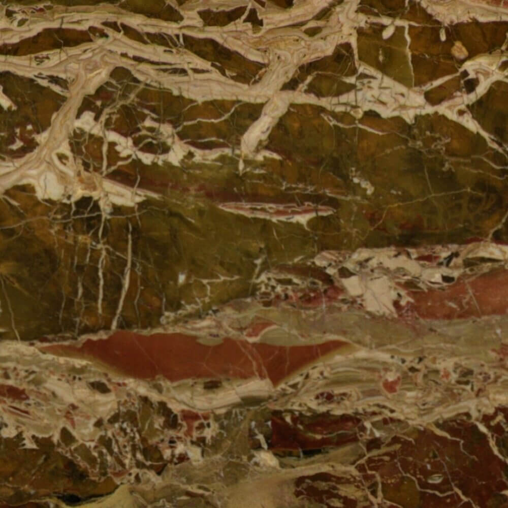 Detail van Breccia Diaspro di Sicilia met rood, oker, groen en witte aders